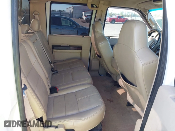 2008 Ford Super Duty F-250 SRW XL with VIN 1FTSW21R88ED53164, listed as a IAAI auction lot 42054260 with 357,550 mi miles. Bid and sale history available at carsss.com. Image 8.