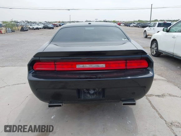 2012 Dodge Challenger SXT Plus with VIN 2C3CDYAG5CH268607, listed as a IAAI auction lot 41982122 with 188,091 mi miles. Bid and sale history available at carsss.com. Image 15.