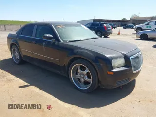 2007 Chrysler 300 with VIN 2C3KA43R77H829360, listed as a IAAI auction lot 41959547 with 1 mi miles. Bid and sale history available at carsss.com. Image 1.