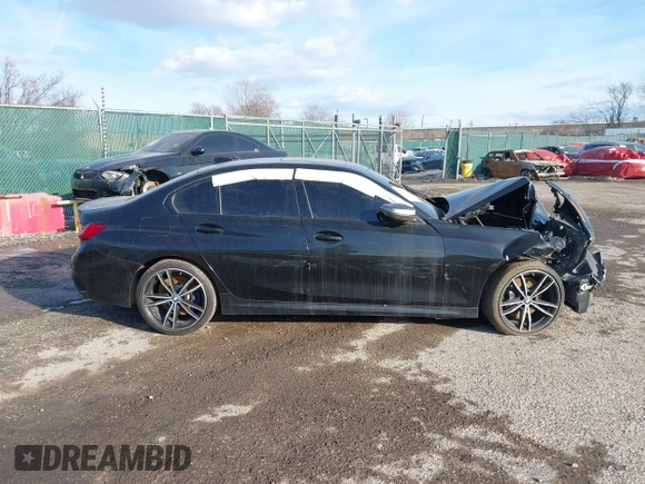 2020 BMW 3 Series M340i with VIN WBA5U7C05LAF54356, listed as a IAAI auction lot 41223565 with Not Provided miles. Bid and sale history available at carsss.com. Image 13.