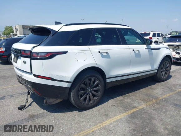 2018 Land Rover Range Rover Velar R-Dynamic SE z VIN SALYL2RX1JA747276, wystawiony jako IAAI lot #42466282 z przebiegiem 51 011 mil mil oraz . Historia ofert i sprzedaży dostępna na DreamBid. Obrazek 4.