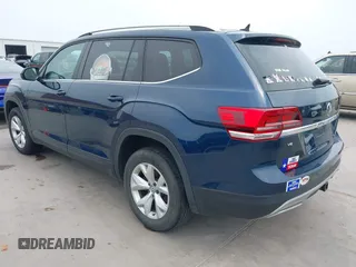 2018 Volkswagen Atlas SE z VIN 1V2KR2CA4JC532476, wystawiony jako IAAI lot #42070722 z przebiegiem 155 320 mil mil oraz . Historia ofert i sprzedaży dostępna na DreamBid. Obrazek 3.