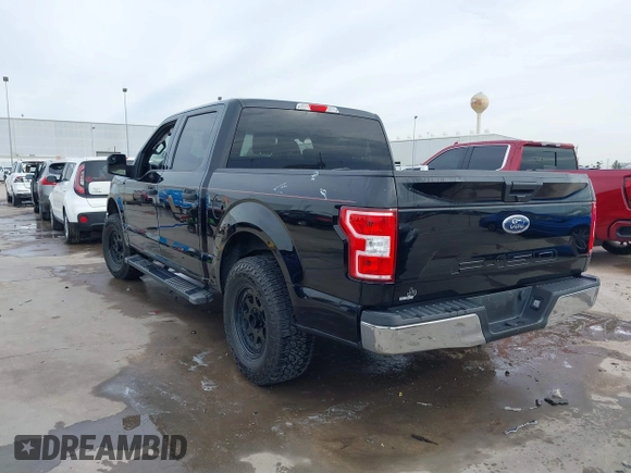2018 Ford F-150 XL with VIN 1FTEW1CB8JFC47496, listed as a IAAI auction lot 41330632 with 82,308 mi miles. Bid and sale history available at carsss.com. Image 3.