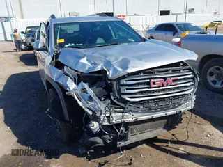 2018 GMC Acadia SLT z VIN 1GKKNMLS0JZ140713, wystawiony jako IAAI lot #41672689 z przebiegiem 142 001 mil mil oraz . Historia ofert i sprzedaży dostępna na DreamBid. Obrazek 6.