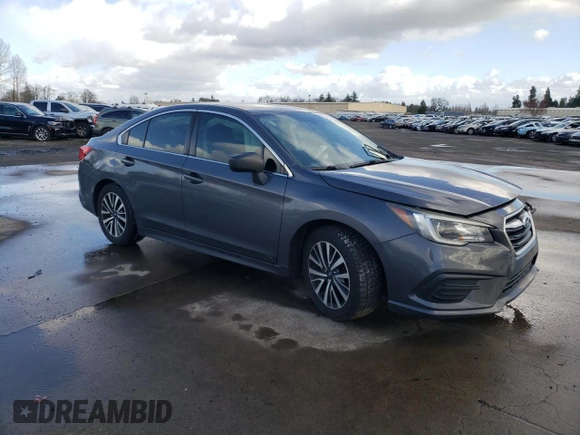2018 Subaru Legacy z VIN 4S3BNAB67J3028010, wystawiony jako Copart lot #47671575 z przebiegiem 127 802 mil mil oraz Szkody całkowita. Historia ofert i sprzedaży dostępna na DreamBid. Obrazek 4.
