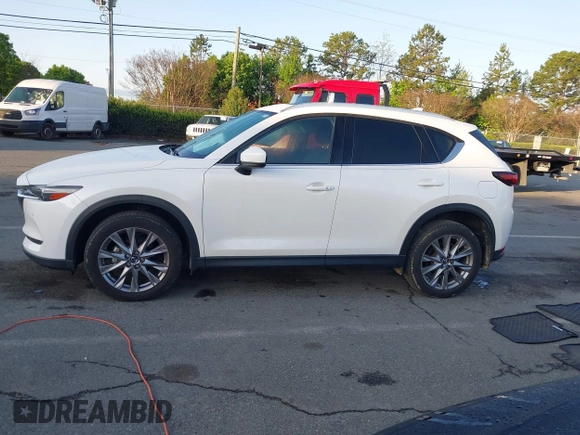 2019 Mazda CX-5 Grand Touring with VIN JM3KFADM2K0684232, listed as a IAAI auction lot 41929139 with 31,836 mi miles. Bid and sale history available at carsss.com. Image 14.