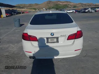 2011 BMW 5 Series 528i with VIN WBAFR1C58BC746630, listed as a IAAI auction lot 41978568 with 178,012 mi miles and . Bid and sale history available at carsss.com. Image 16.