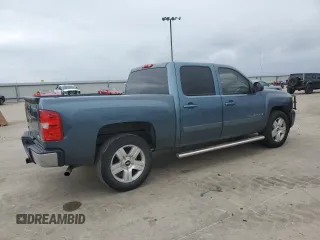 2008 Chevrolet Silverado 1500 1LT with VIN 3GCEC13J68G228440, listed as a Copart auction lot 43177565 with 209,085 mi miles and Salvage Title. Bid and sale history available at DreamBid. Image 3.