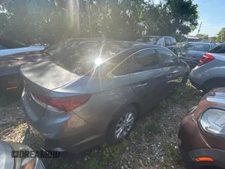 2018 Hyundai Sonata SE with VIN 5NPE24AF9JH613295, listed as a Copart auction lot 54958675 with 121,044 mi miles and Salvage Title. Bid and sale history available at carsss.com. Image 4.