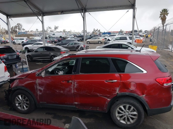 2016 Kia Sorento LX with VIN 5XYPGDA56GG134690, listed as a IAAI auction lot 41785549 with 131,471 mi miles. Bid and sale history available at carsss.com. Image 15.