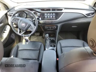 2023 Buick Encore GX Essence с VIN KL4MMGSL6PB005198, выставлен на аукционе Copart как лот 52334715 с пробегом 34 746 миль миль и Списание • Salvage title. История ставок и продаж доступна на DreamBid. Изображение 8.