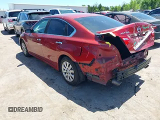 2016 Nissan Altima SR with VIN 1N4AL3AP0GN356816, listed as a IAAI auction lot 42131624 with 132,272 mi miles and . Bid and sale history available at DreamBid. Image 3.
