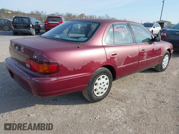 1996 Toyota Camry DX z VIN 4T1BG12K3TU662835, wystawiony jako IAAI lot #42060645 z przebiegiem 195 600 mil mil oraz . Historia ofert i sprzedaży dostępna na DreamBid. Obrazek 4.