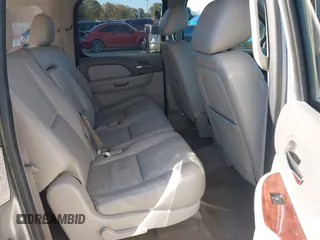 2013 Chevrolet Suburban LT with VIN 1GNSCJE03DR201530, listed as a IAAI auction lot 37988428 with 107,892 mi miles. Bid and sale history available at carsss.com. Image 8.
