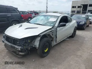 2013 Hyundai Genesis Coupe 2.0T с VIN KMHHT6KD7DU086799, выставлен на аукционе IAAI как лот 42739418 с пробегом 187 681 миль миль и . История ставок и продаж доступна на DreamBid. Изображение 2.