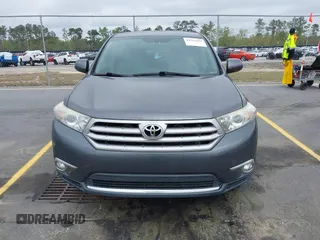 2013 Toyota Highlander with VIN 5TDZA3EH2DS045965, listed as a IAAI auction lot 41922104 with 182,688 mi miles and . Bid and sale history available at DreamBid. Image 13.