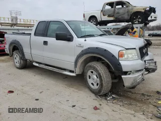 2004 Ford F-150 XLT with VIN 1FTPX14514NA30364, listed as a Copart auction lot 43772335 with 135,450 mi miles and Salvage Title. Bid and sale history available at carsss.com. Image 4.