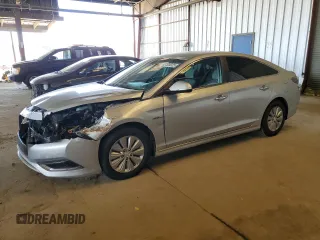 2017 Hyundai Sonata Hybrid SE with VIN KMHE24L1XHA058145, listed as a Copart auction lot 52203025 with 171,371 mi miles and Salvage Title. Bid and sale history available at carsss.com. Image 1.