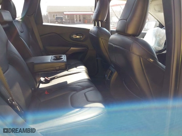 2019 Jeep Cherokee Limited with VIN 1C4PJMDX6KD138423, listed as a IAAI auction lot 41784512 with 86,281 mi miles. Bid and sale history available at carsss.com. Image 8.