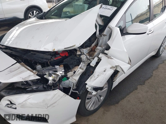 2018 Nissan LEAF S with VIN 1N4AZ1CP6JC303184, listed as a IAAI auction lot 41840462 with 122,983 mi miles and . Bid and sale history available at DreamBid. Image 6.