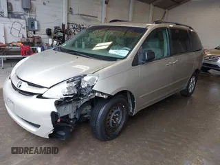 2007 Toyota Sienna CE with VIN 5TDZK23C27S048500, listed as a IAAI auction lot 42021597 with 169,307 mi miles. Bid and sale history available at carsss.com. Image 2.