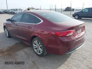 2015 Chrysler 200 Limited with VIN 1C3CCCAB1FN632818, listed as a IAAI auction lot 41921516 with 112,295 mi miles. Bid and sale history available at carsss.com. Image 3.