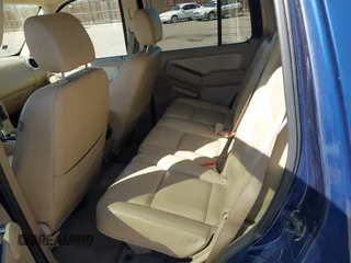 2008 Ford Explorer XLT with VIN 1FMEU73E88UA75121, listed as a IAAI auction lot 41714427 with 238,774 mi miles and . Bid and sale history available at carsss.com. Image 8.