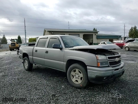 2007 Chevrolet Silverado 1500 Classic LT1 with VIN 2GCEK13Z571175696, listed as a Copart auction lot 78431114 with 140,824 mi miles and Salvage Title. Bid and sale history available at carsss.com. Image 11.