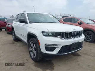 2022 Jeep Grand Cherokee with VIN 1C4RJYB67N8761928, listed as a IAAI auction lot 42248811 with 28,831 mi miles and . Bid and sale history available at DreamBid. Image 1.