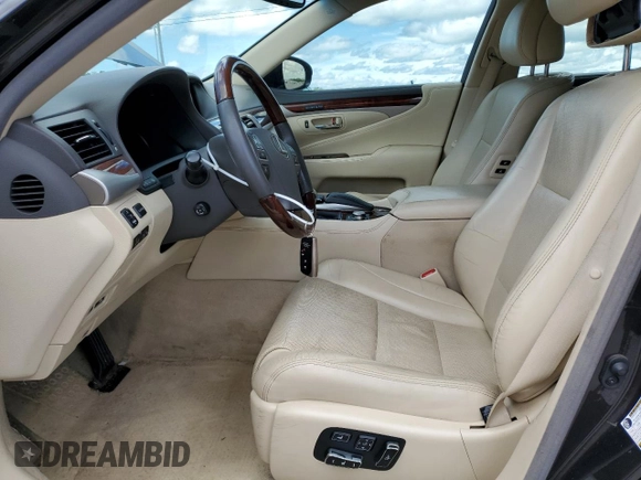 2015 Lexus LS 460 with VIN JTHBL5EF9F5136423, listed as a Copart auction lot 55967695 with 62,012 mi miles and Salvage title. Bid and sale history available at DreamBid. Image 7.