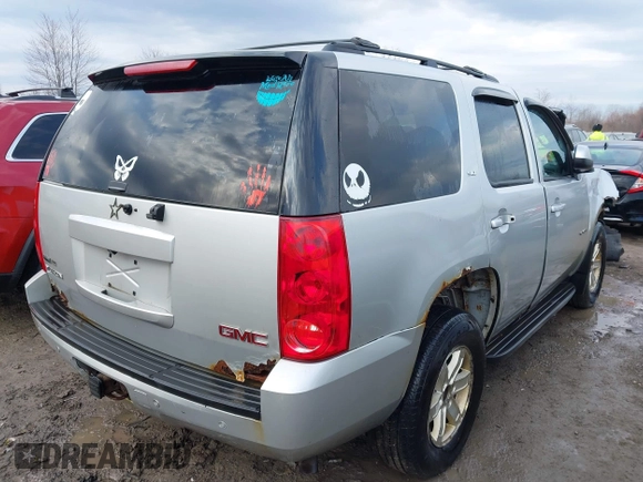 2010 GMC Yukon SLT with VIN 1GKUKCE0XAR286060, listed as a IAAI auction lot 41900285 with 307,912 mi miles. Bid and sale history available at carsss.com. Image 4.
