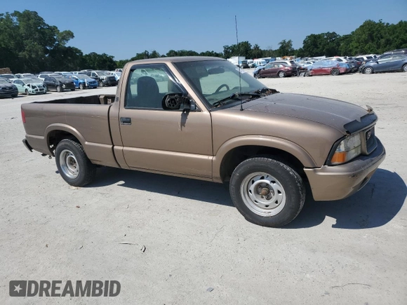 2002 GMC Sonoma SL with VIN 1GTCS145728187132, listed as a Copart auction lot 52917215 with 169,921 mi miles and Clean Title. Bid and sale history available at carsss.com. Image 4.