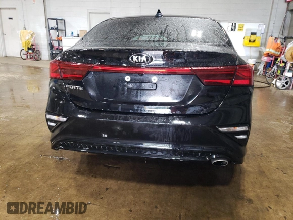 2021 Kia Forte LXS z VIN 3KPF24AD6ME369424, wystawiony jako Copart lot #66478845 z przebiegiem 118 493 mil mil oraz Czysty tytuł • Clean title. Historia ofert i sprzedaży dostępna na DreamBid. Obrazek 6.