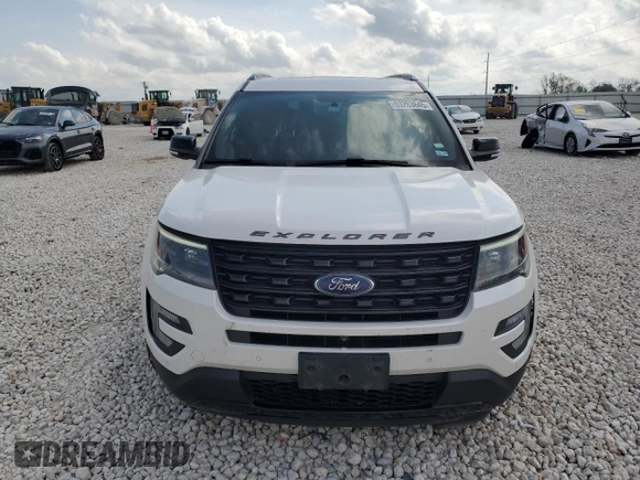 2017 Ford Explorer Sport z VIN 1FM5K8GT2HGC53978, wystawiony jako Copart lot #53263645 z przebiegiem 133 881 mil mil oraz Szkoda całkowita • Salvage title. Historia ofert i sprzedaży dostępna na DreamBid. Obrazek 5.