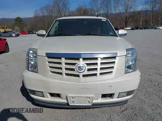 2009 Cadillac Escalade z VIN 1GYFK53219R121847, wystawiony jako IAAI lot #41818934 z przebiegiem 132 293 mil mil oraz . Historia ofert i sprzedaży dostępna na DreamBid. Obrazek 12.