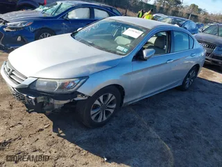 2014 Nissan Altima 2.5 SV with VIN 1N4AL3AP2EC420847, listed as a IAAI auction lot 41452729 with 130,069 mi miles. Bid and sale history available at carsss.com. Image 2.