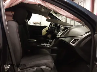 2015 GMC Terrain SLE z VIN 2GKALMEK8F6388998, wystawiony jako IAAI lot #42152536 z przebiegiem 80 647 mil mil oraz . Historia ofert i sprzedaży dostępna na DreamBid. Obrazek 5.