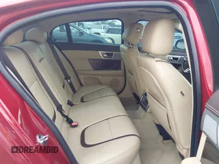 2012 Jaguar XF Portfolio with VIN SAJWA0HB5CLS21062, listed as a IAAI auction lot 41733179 with 125,614 mi miles. Bid and sale history available at carsss.com. Image 8.