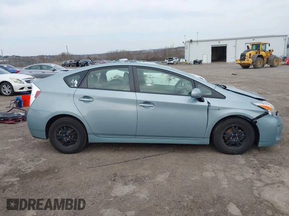 2014 Toyota Prius Four with VIN JTDKN3DU7E1752501, listed as a IAAI auction lot 41833673 with 97,001 mi miles. Bid and sale history available at carsss.com. Image 12.