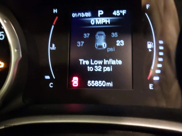 2019 Jeep Compass Latitude with VIN 3C4NJDBB0KT838995, listed as a IAAI auction lot 41278070 with 55,850 mi miles. Bid and sale history available at carsss.com. Image 15.