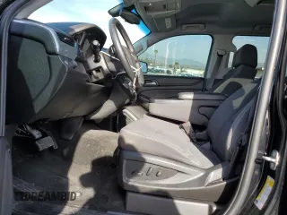 2018 Chevrolet Suburban LS with VIN 1GNSCGEC4JR383988, listed as a Copart auction lot 43199585 with 79,469 mi miles and Salvage title. Bid and sale history available at DreamBid. Image 7.