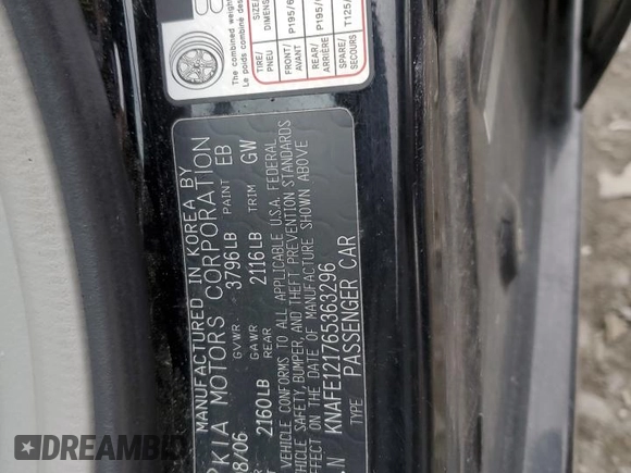 2006 Kia Spectra EX with VIN KNAFE121765363296, listed as a Copart auction lot 48929955 with 174,666 mi miles and Salvage Title. Bid and sale history available at carsss.com. Image 12.