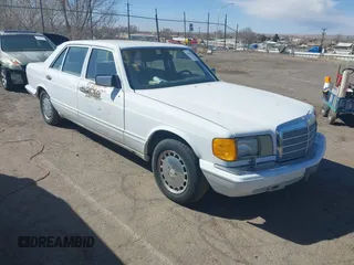 1989 Mercedes-Benz 560 with VIN WDBCA39DXKA433631, listed as a IAAI auction lot 41687132 with 137,621 mi miles and . Bid and sale history available at DreamBid. Image 1.