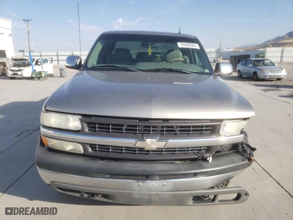 2001 Chevrolet Silverado 1500 LT with VIN 2GCEK19T111341349, listed as a Copart auction lot 70488904 with 153,530 mi miles and Salvage Title. Bid and sale history available at carsss.com. Image 5.
