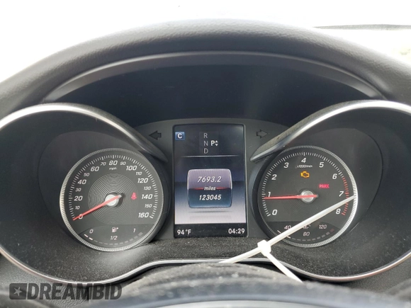 2017 Mercedes-Benz C 300 с VIN WDDWF4JB9HR260037, выставлен на аукционе Copart как лот 62105495 с пробегом 123 045 миль миль и Списание • Salvage title. История ставок и продаж доступна на DreamBid. Изображение 9.