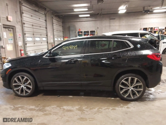 2018 BMW X2 xDrive28i with VIN WBXYJ5C39JEF69748, listed as a IAAI auction lot 41914089 with 93,122 mi miles. Bid and sale history available at carsss.com. Image 14.