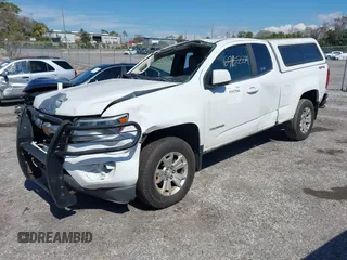 2019 Chevrolet Colorado 4WD LT with VIN 1GCHTCEN4K1175283, listed as a IAAI auction lot 41652804 with 411,521 mi miles. Bid and sale history available at carsss.com. Image 2.