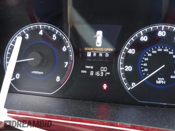2013 Hyundai Equus Signature with VIN KMHGH4JH6DU063889, listed as a IAAI auction lot 40782294 with 81,631 mi miles and . Bid and sale history available at DreamBid. Image 7.