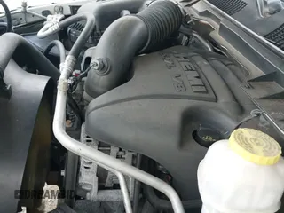 2018 Ram 1500 Big Horn z VIN 3C6RR6LT9JG195087, wystawiony jako IAAI lot #43338708 z przebiegiem 145 922 mil mil oraz . Historia ofert i sprzedaży dostępna na DreamBid. Obrazek 20.