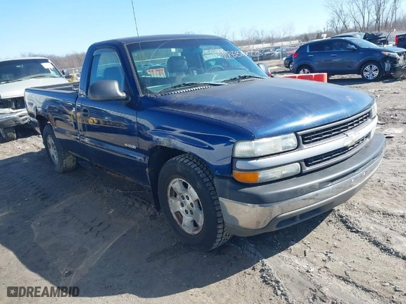 2002 Chevrolet Silverado 1500 with VIN 1GCEC14W22Z151678, listed as a IAAI auction lot 41788024 with 104,195 mi miles. Bid and sale history available at carsss.com. Image 1.